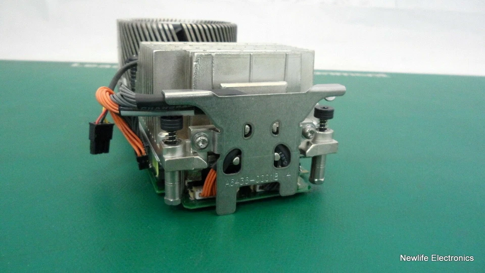 HP A9765-69001 Intel Itanium2 1.3GHz CPU Module w/ Heatsink & Fan A9765-04002 - Image 3 of 4