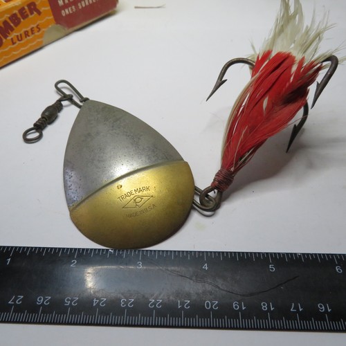 FISHING LURE