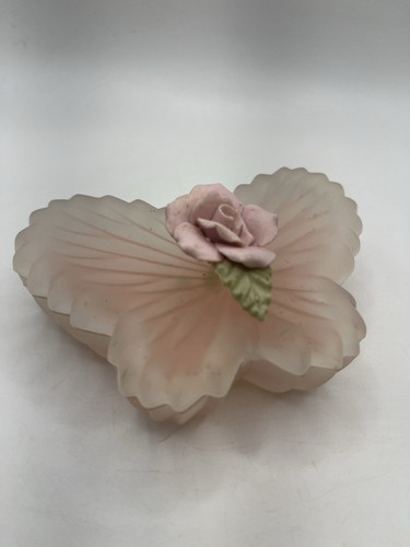 Vintage Butterfly Shape Frosted Glass Candle Holder- With Lid - Pink Rose on Top - Picture 17 of 24