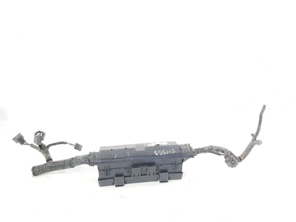 VPG MV-1 2016 OEM caja de fusibles 9l1t14a003ba Foto 2 de 4