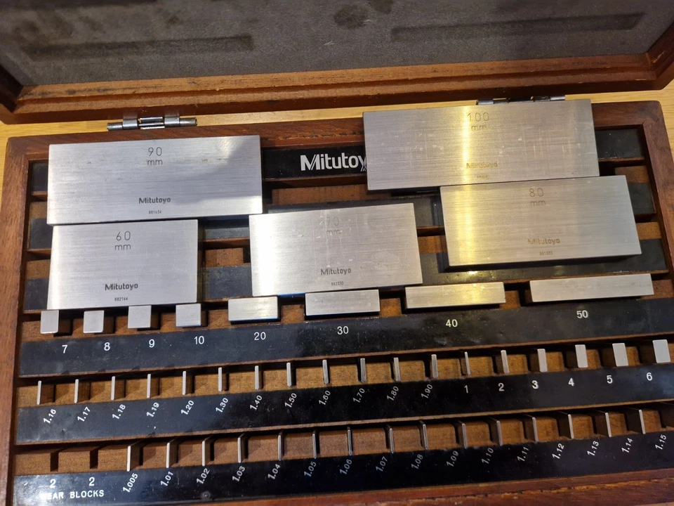 M MITUTOYO jeu de cales métriques 516-964-60 47 cales classe 2 acier métrologie - Photo 3/4