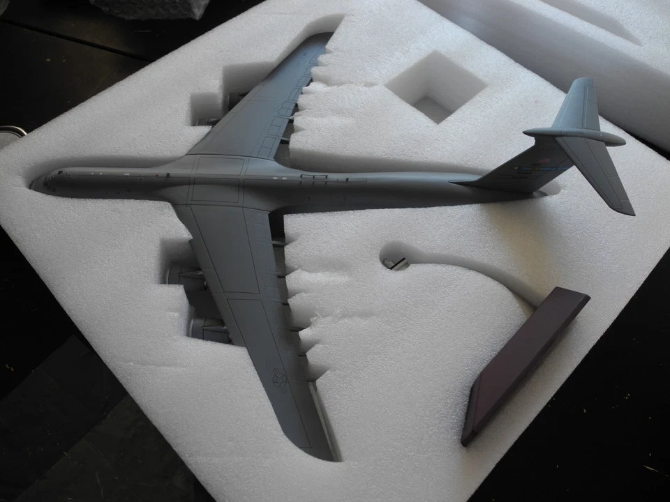 RARO GEMINI JETS USAF C-5M SUPER GALAXY DOVER AFB 1:200, LEER Foto 3 de 3