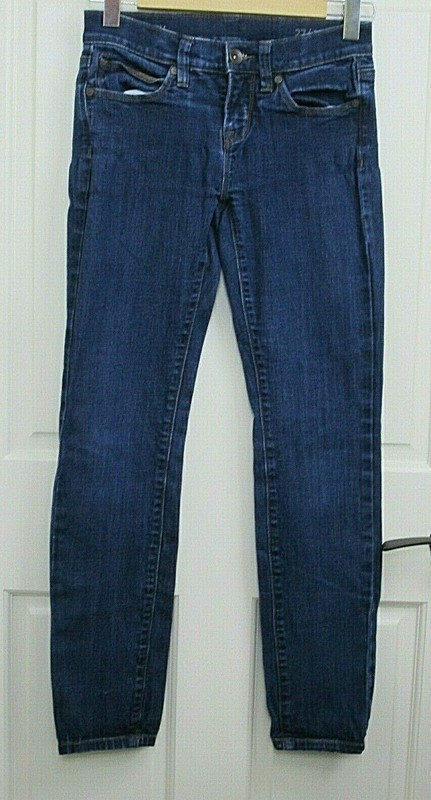 JCP Skinny Jeans Womens Size 4P 26x28 Distressed Stretch 141-24514