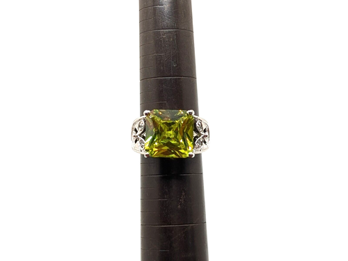 Lime Green Square Glass Solitaire Silver Tone Statement Cocktail Ring Sz 9.25 - Picture 6 of 7