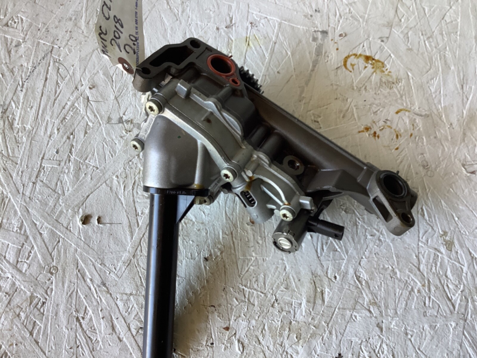2014-2018 MERCEDES CLA 45 AMG 2.0l Turbo Engine Oil Pump 