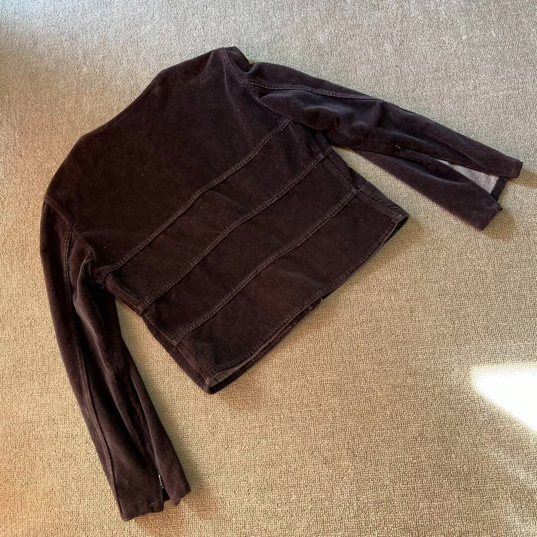 Giacca Chanel in velluto senza colletto colore viola scuro taglia 42 cotone Made in Italy