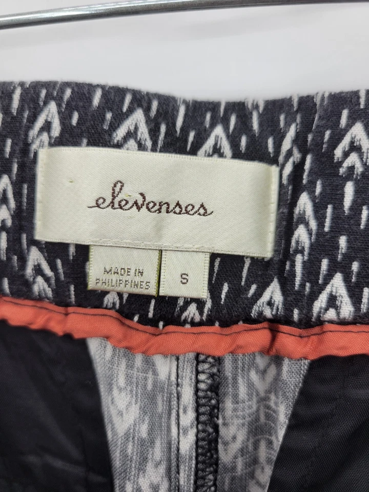 Pantalones Elevenses para mujer pequeños negros blancos estampado azteca abertura pierna acampanada boho fluidos Foto 4 de 4