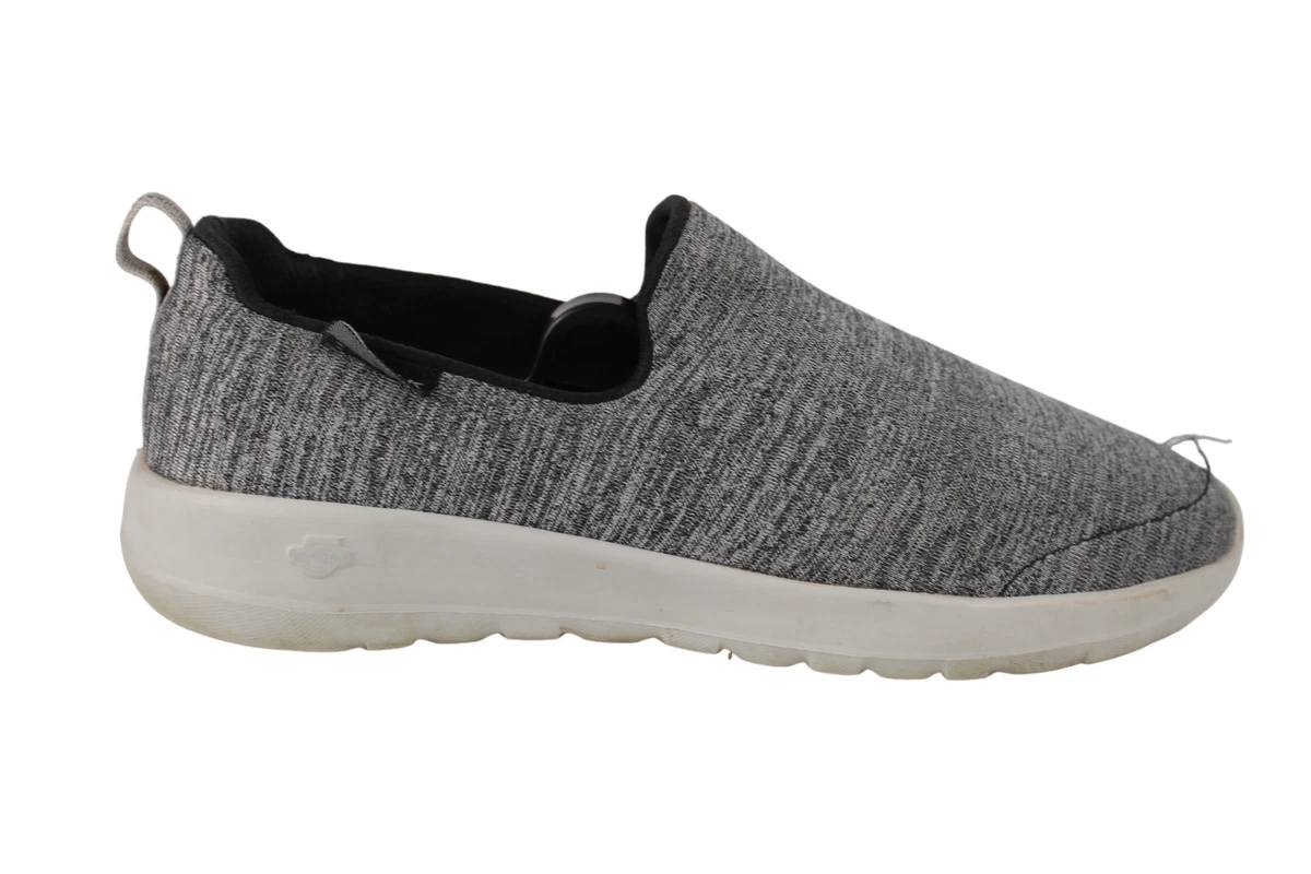 15611 skechers store