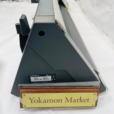 Roland CAMM-1 SERVO GX-24 cutting machine with power cord