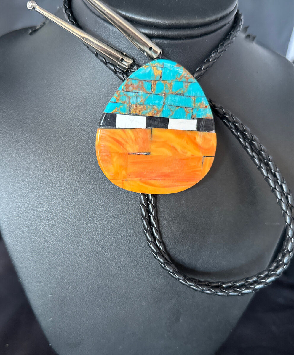 Native American Incredible Santo Domingo Turquoise Leather Necklace Native American Incredible Santo Domingo Turquoise Leather Necklace