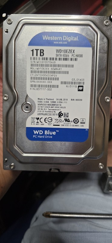 Western Digital WD Blue 1TB 3.5" SATA 64MB Cache 7200RPM Internal HDD WD10EZEX