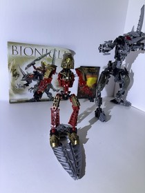 Lego BIONICLE  Toa Lhikan & Kikanalo Set 8811  Incomplete Set with manual