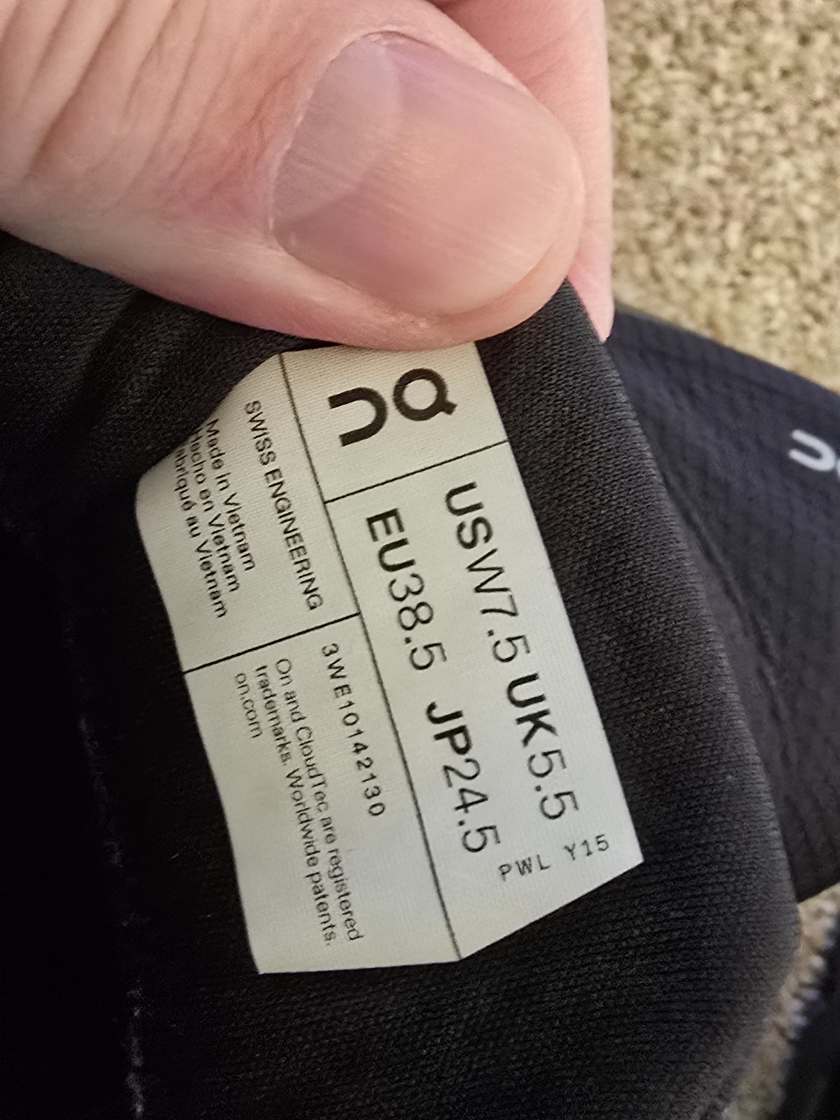 On Cloud Cloudrunner Waterproof Trainers Shoes in… - image 7