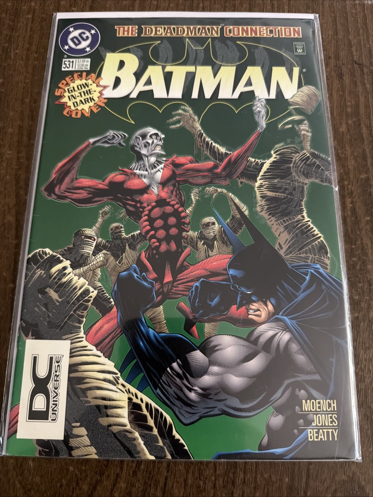 DC UNIVERSE LOGO VARIANT DCU Batman 531 B Glow In The Dark Cover DC COMICS RARE