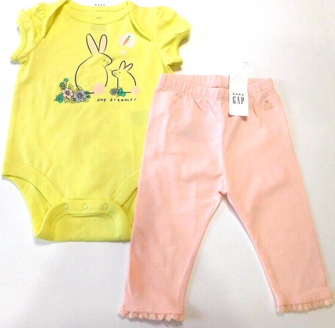 Ensemble Bébé Fille Haut à Dentelle Et Legging Décoré - Taille 12 Mois - Neuf Avec étiquettes