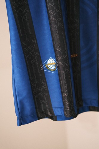Inter Umbro Pirelli Vintage Men's Blue & Black Jersey Size L Made in Mexico - Picture 5 of 12