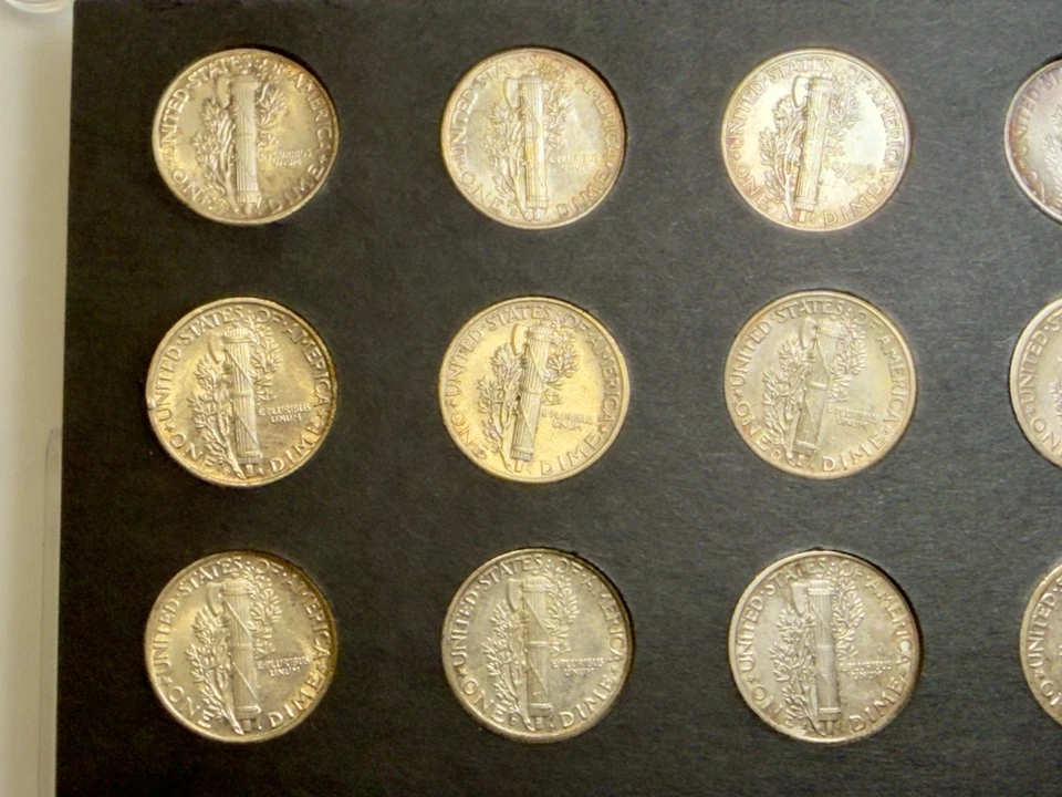 1941 - 1945 U.S. Mercury Dime Set (P/D/S 15-coin set) - Image 2 of 4