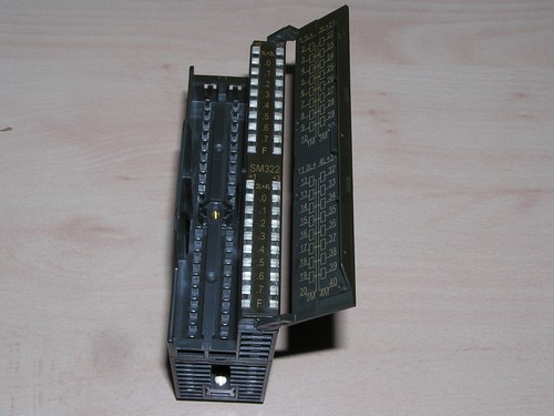 VIPA 322-1BL00 E:3 S7-300 SM322 DO 32xDC24V 1A used good condition - Picture 5 of 8