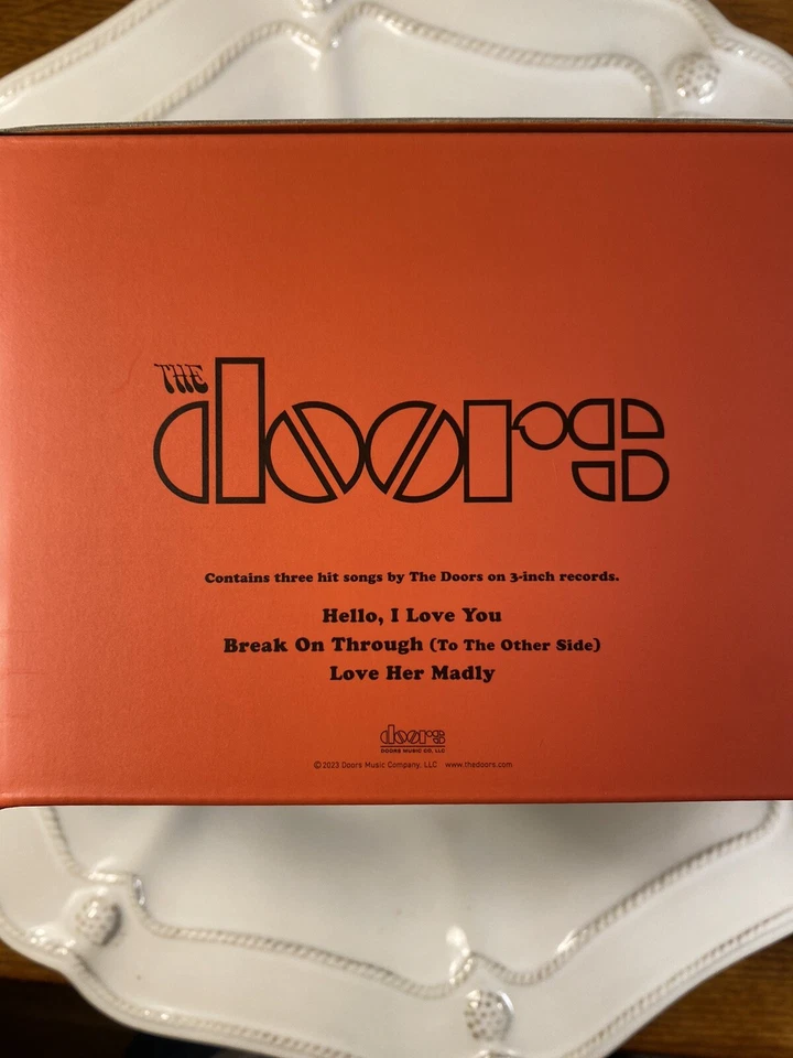 The Doors Mini Crosley Turntable w/ 3 3” Vinyl Singles RSD 2023 Record Store Day - Image 3 of 4