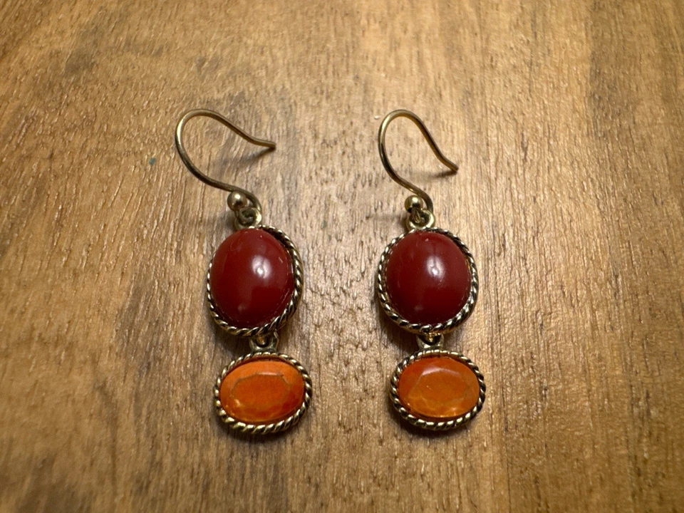 Pendientes colgantes vintage de cabujón de vidrio rojo y naranja Monet tono dorado cuerda Foto 2 de 3