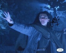 Jessie Mei Li Shadow and Bone Autographed Signed 8x10 Photo ACOA