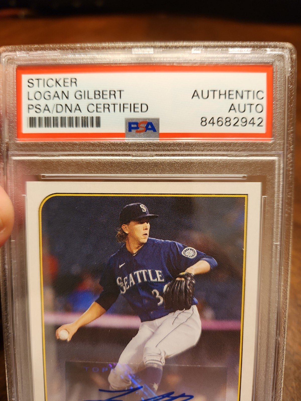 Gilbert Gold Sticker Logan Gilbert Signed 582 Montgomery 582 Sticker Card PSA DNA Slabbed ...