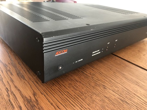 ADCOM GFA 5002 Power Amplifier - Picture 3 of 9