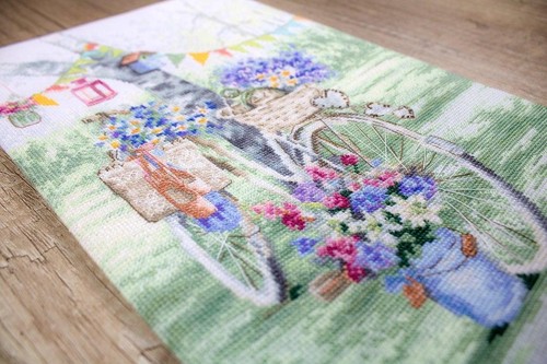 LetiStitch Counted Cross Stitch Kit Bike Leti971 - Picture 5 of 12
