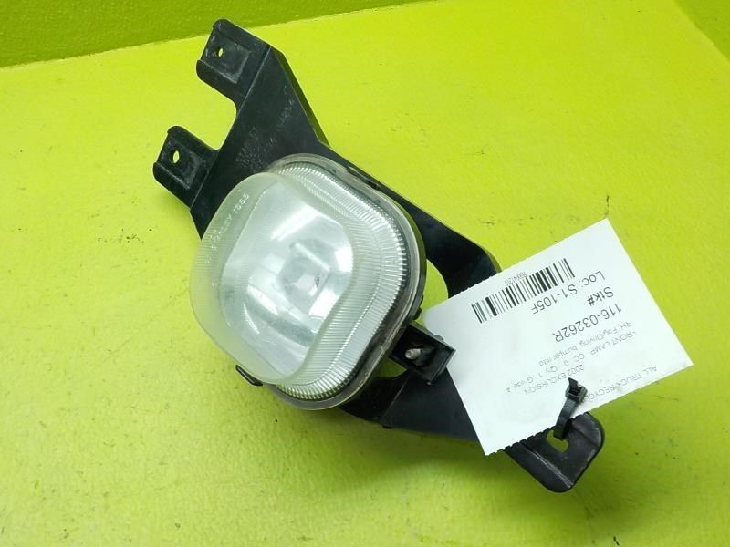 01-05 Ford Excursion Right Passenger Light Fog-Driving OEM 01-05 Ford Excursion Right Passenger Light Fog-Driving OEM