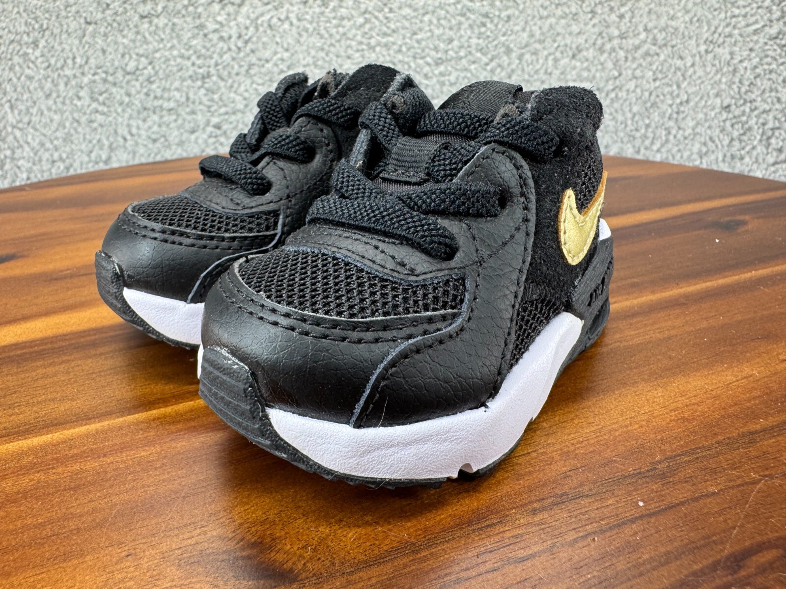 Size 2c Black Gold