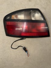 2000-2005 Pontiac Bonneville Lh Driver Left Tail Light Taillight Oem 16532509