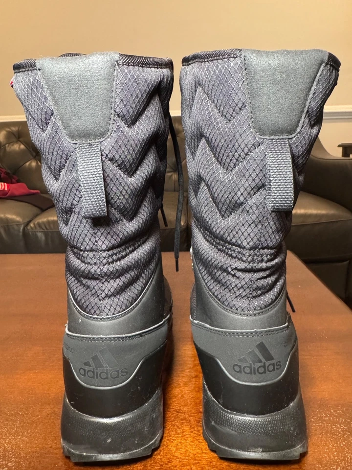 Botas Adidas para nieve/invierno negras Foto 3 de 4