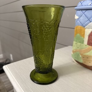 Vintage Indiana Glass Green Harvest Grapes Footed Vase 7.5” Tall Pressed Glass