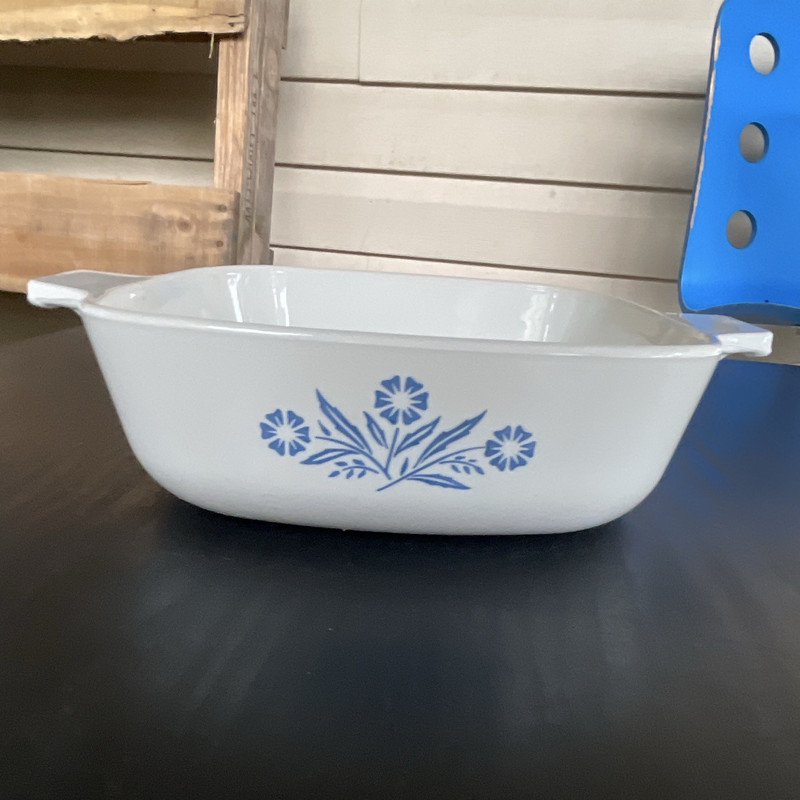 CorningWare Blue Cornflower 1 Qt Square Casserole Dish P-1-B Made in USA