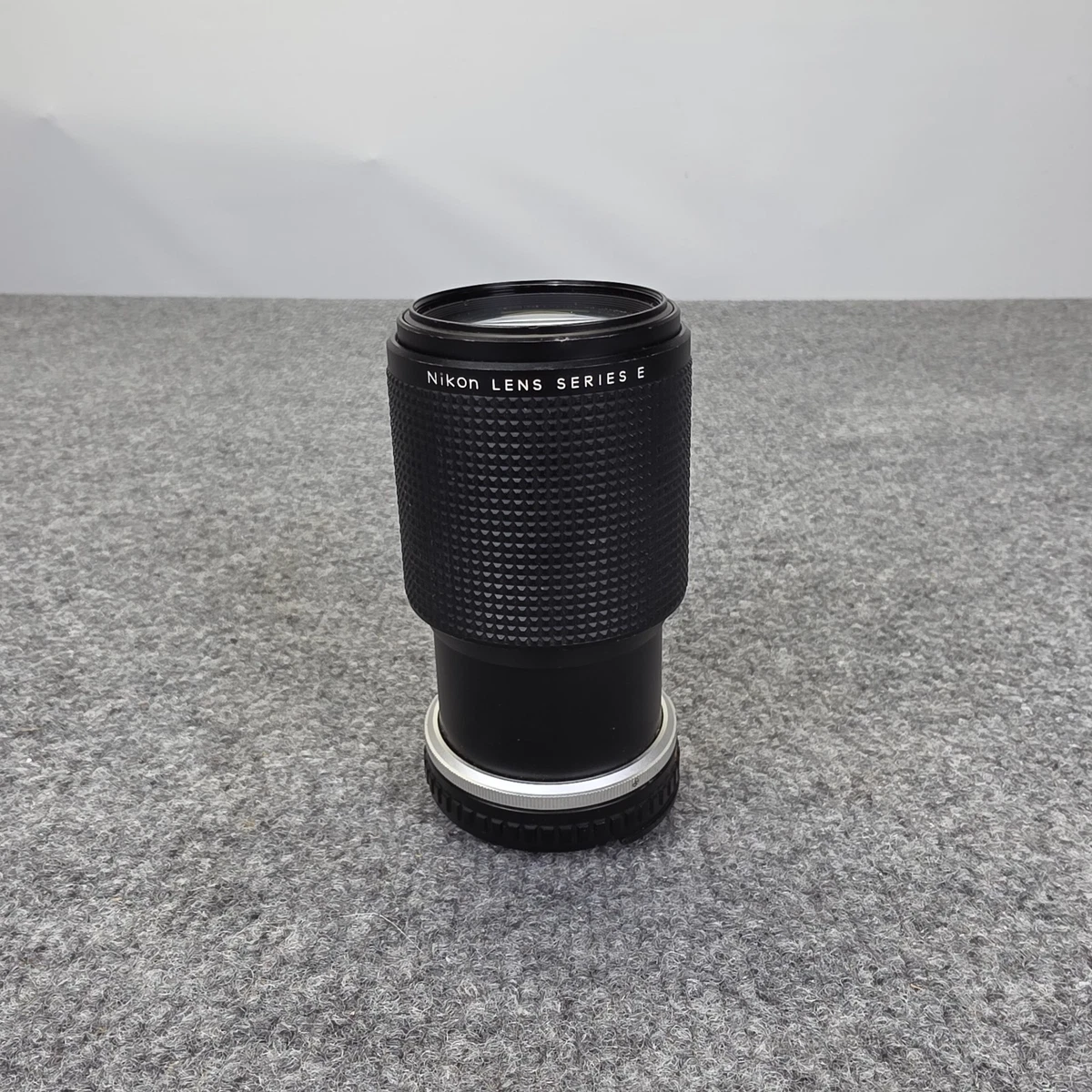Nikon Série E Zoom 75-150mm 1:3,5 – Objectif Mint CE10593