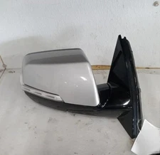 2018-2019 Chevrolet Traverse Right Passenger Side View Door Mirror Silver Oem