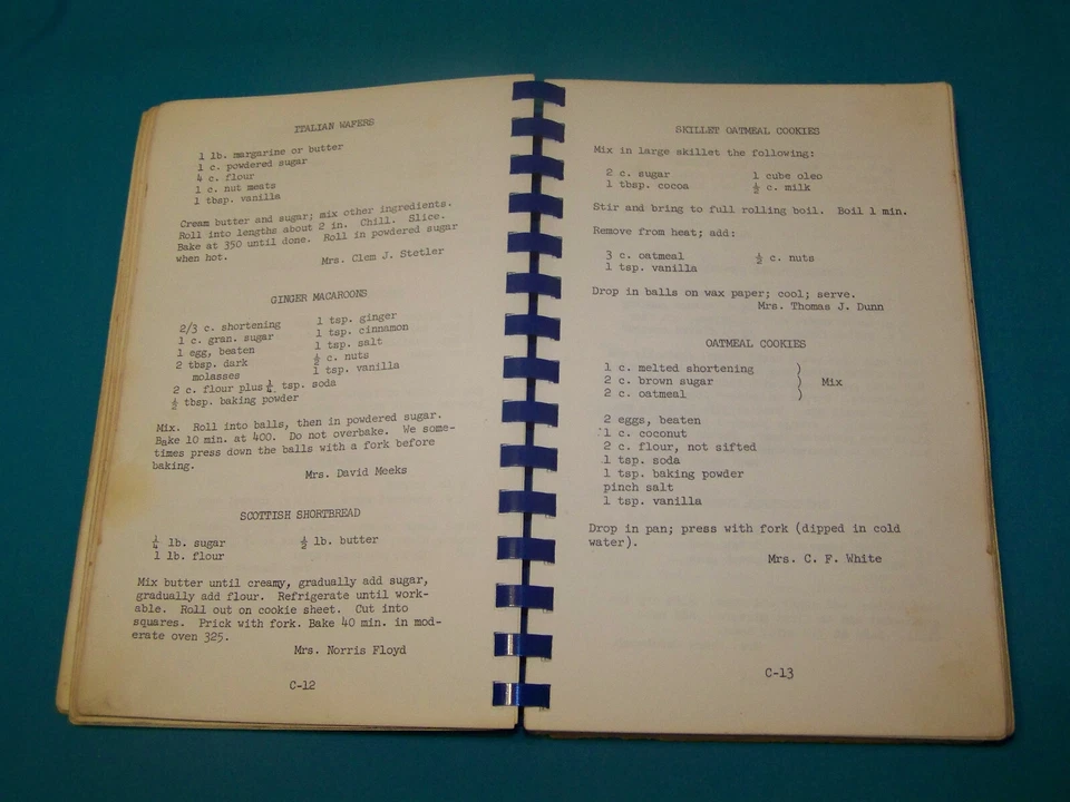 1961 First Presbyterian Church Muncie Indiana Cookbook - Image 4 of 4