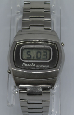 PEZのLCDウォッチ RARE NIVADA QUARTZONIC LCD 88025 DIGITAL VTG QUARTZ SWISS MADE MEN