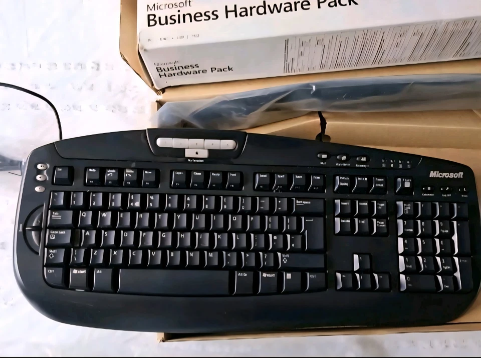 Microsoft Business Hardware Pack Keyboard Mouse With Disc & Box - Image 3 of 4