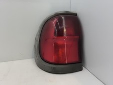 Feu arrière Nissan TERRANO