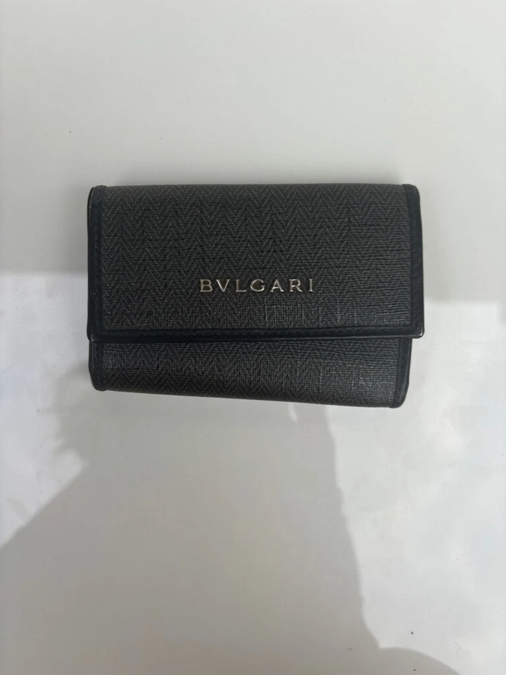 Porta-chaves/cartões Bvlgari preto/cinza revestido de lona e couro (DEFEITO) - Imagem 2 de 4