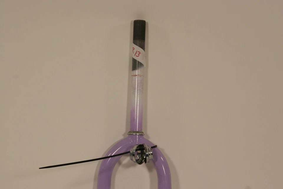 Fuji Cruiser fork 26 inch 1" threaded steer 235mm Lavender FK34 - Image 2 of 3