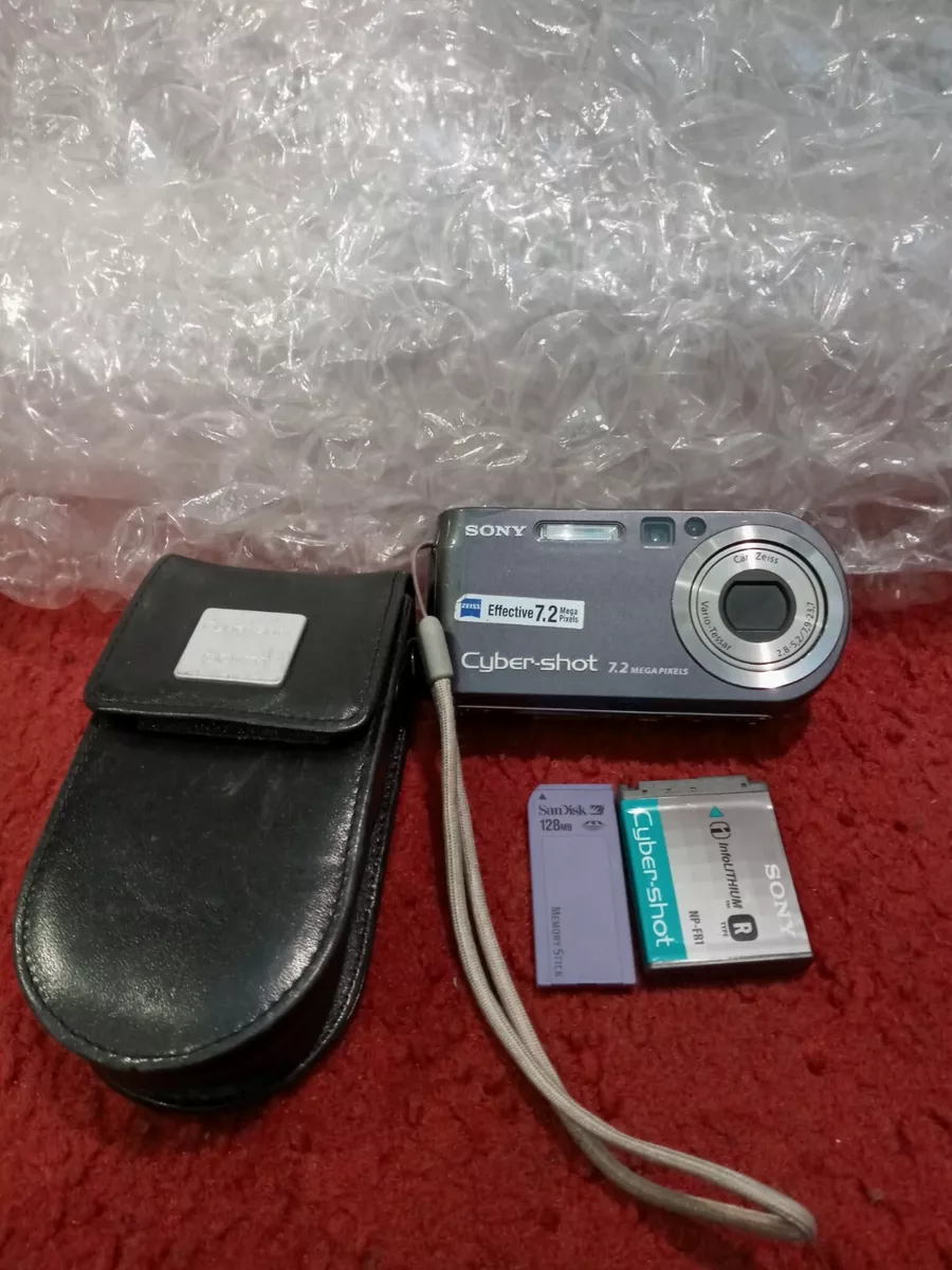 Sony Cyber-Shot DSC-P200 7.2MP 3x Digital Camera - Black