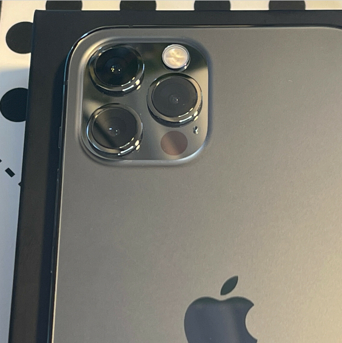 iPhone12/12pro  ギャランティカード有り　3番台 Amazon.com: Apple iPhone 12 Pro Max (128GB, Silver) [Locked