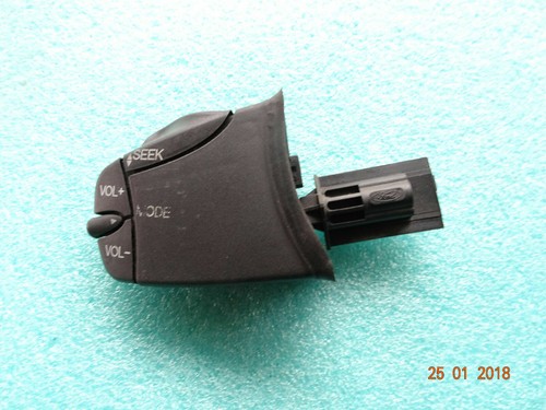 Ford Mondeo III 2.0 16V TDDI  Lenkrad Bedienung Lautstärkeregler 98AB14K147AC