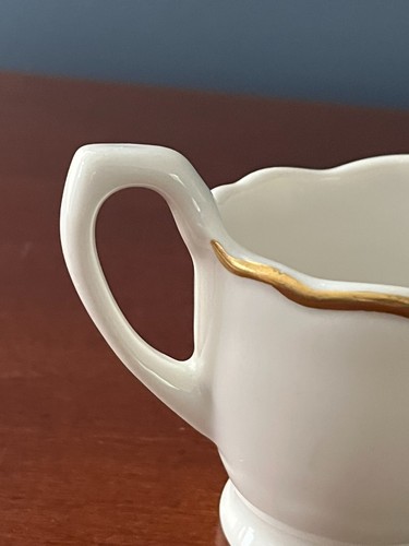SYRACUSE CHINA USA VINTAGE GOURMET WHITE RESTAURANT WARE CREAMER GOLD TRIM 1966 - Picture 5 of 7