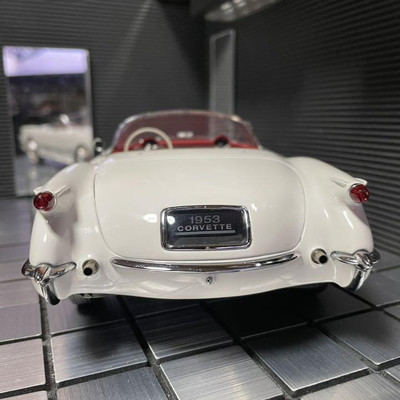 Mint] AUTOart 1/18 Chevrolet Corvette 1953 POLO WHITE undisplayed
