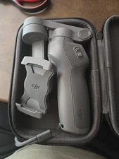 DJI Osmo Mobile 3 - Gimbal Stabilizer