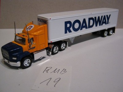 Matchbox Ford Aeromax  ROADWAY  Truck-Trailer(RM19)  !!!
