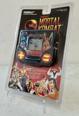 NEW 1993 Tiger Electronic Mortal Kombat LCD Handheld Game Midway SEALED